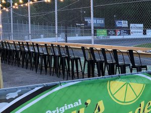 Larry's Backyard - Trackside